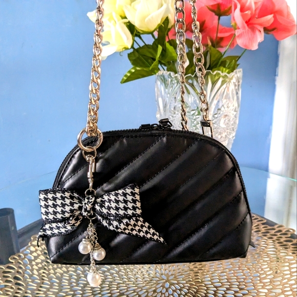 Yves saint Laurent pouch - Picture 10 of 15